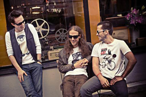Aivn's Naked Trio připravuje druhé album. Podporu hledá na Hithitu